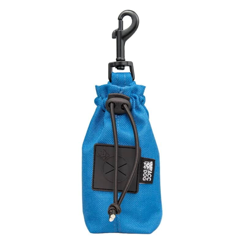 etui-na-kupoworki-czarny-karabinek-blue-accdog