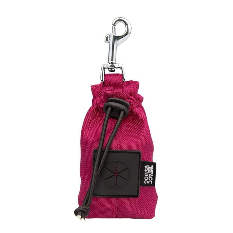 etui-na-kupoworki-srebrny-karabinek-elegant-accdog