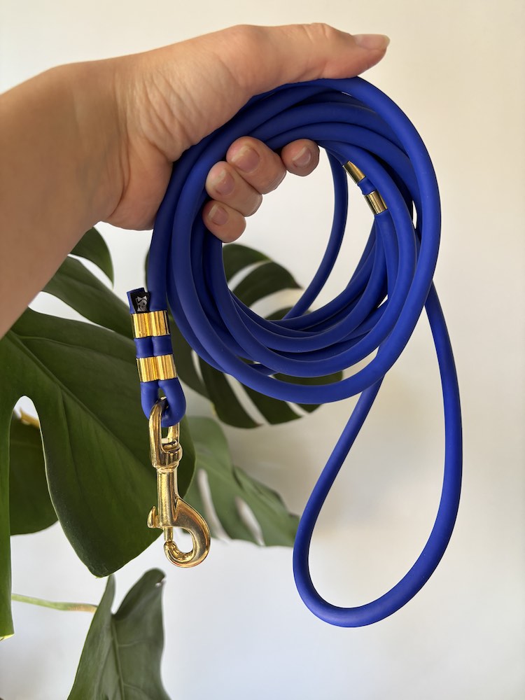 Otok z Biothane® Navy Blue 4 m | 8 mm | Karabinek duży sprężynowy mosiężny